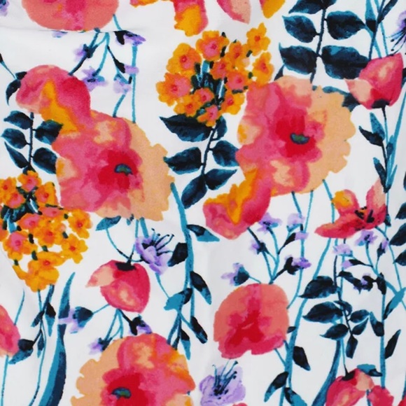 Hula Honey “In Such A Fleury” Floral Halter Tankini Top - Picture 3 of 8